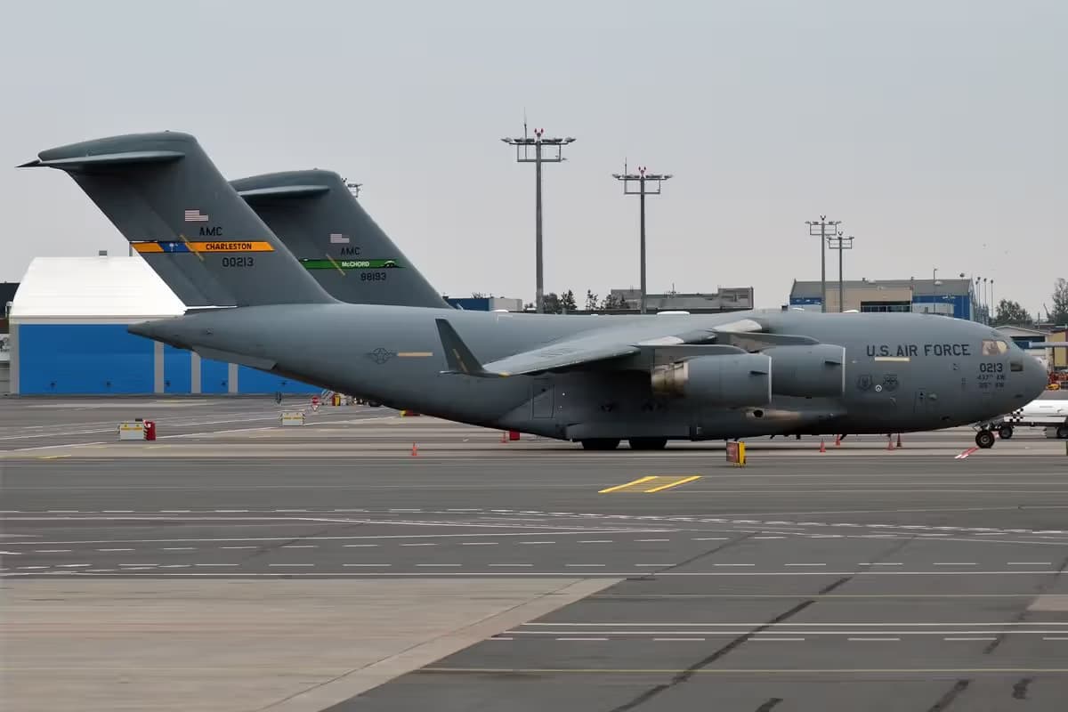 Unidentified — Boeing