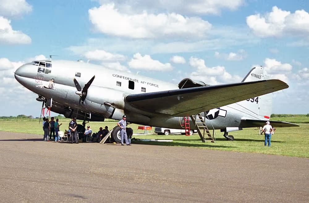 N53594 — Twin-engine aircraft
