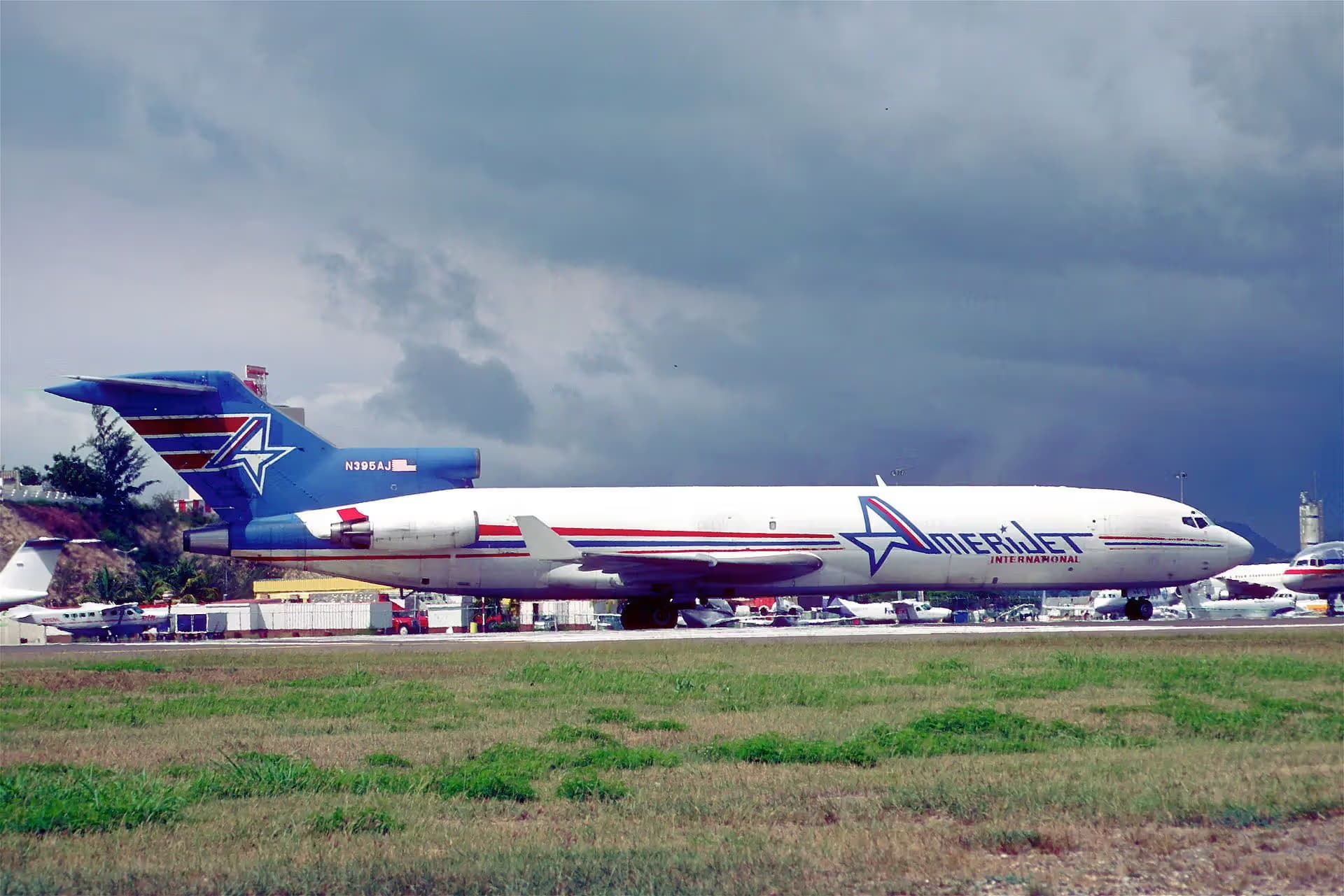 N395AJ — Boeing
