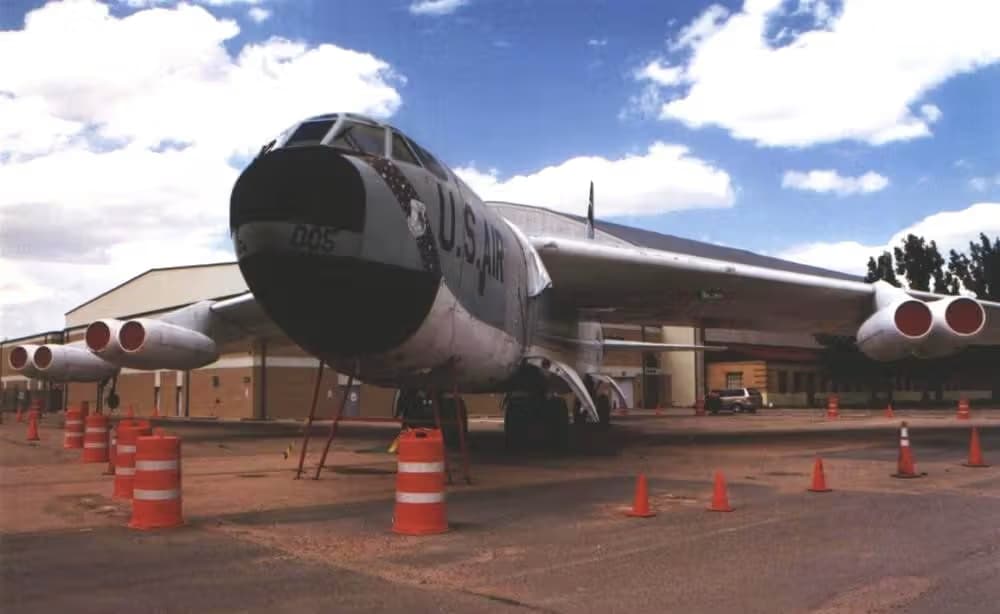 Unidentified — Aircraft