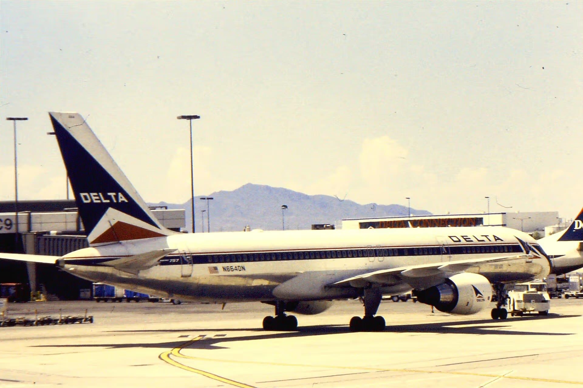 N664DN — Boeing