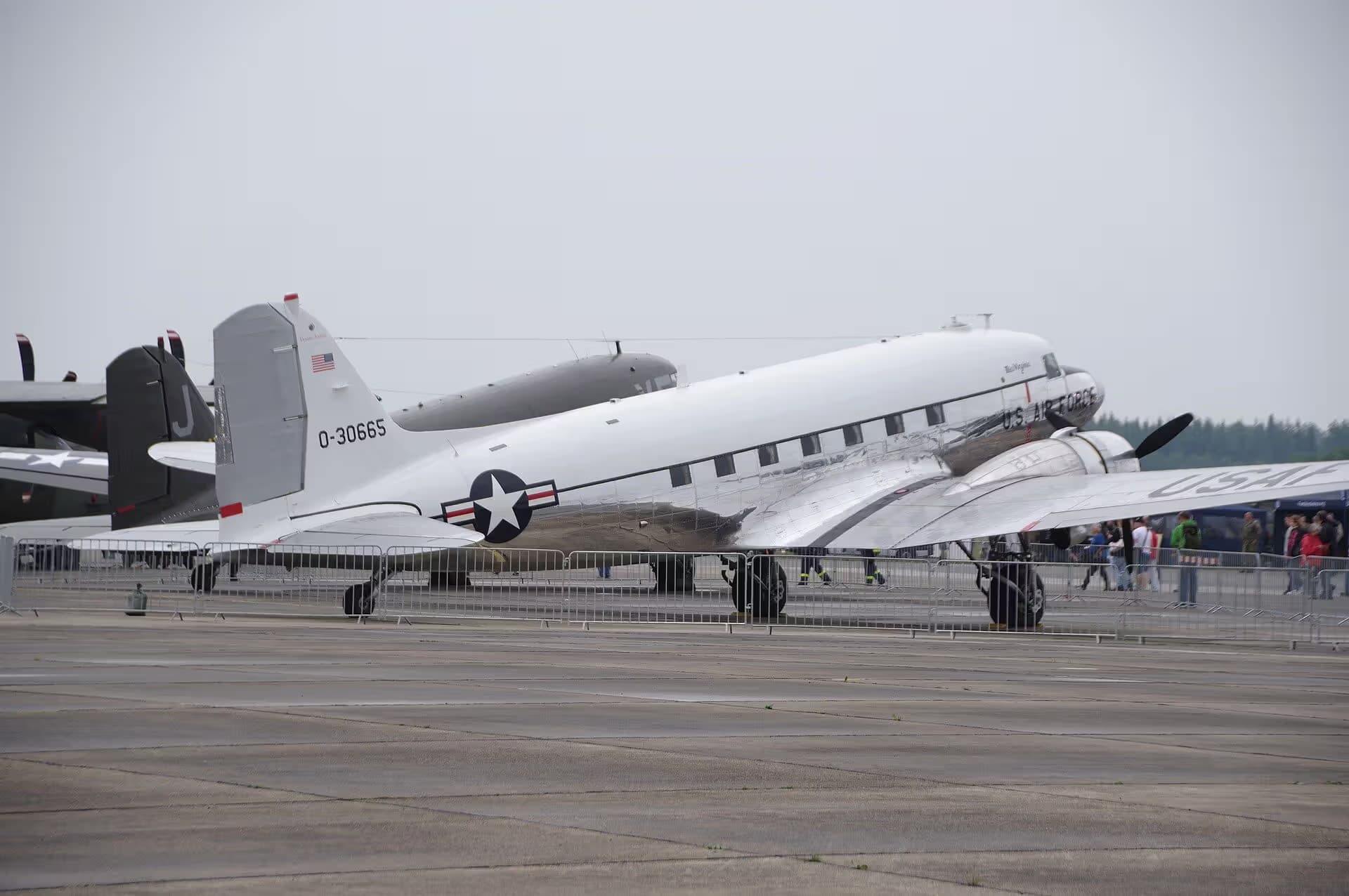 N47E — Douglas