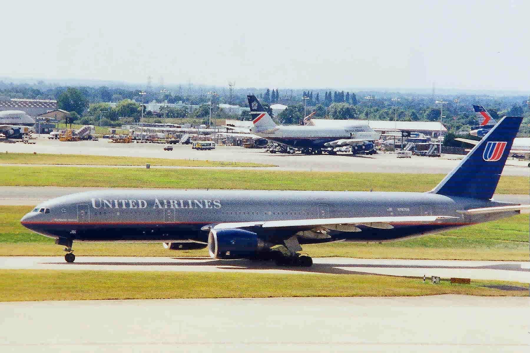N767UA — Boeing