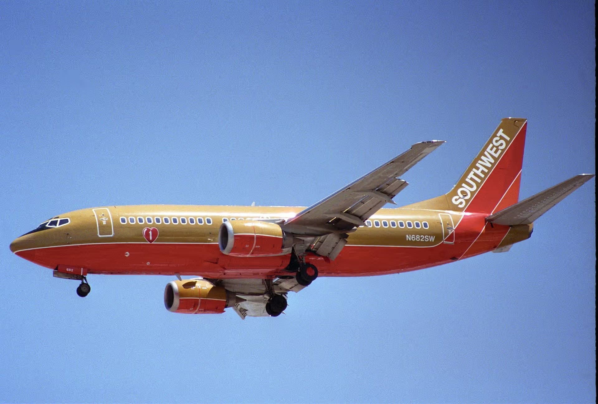 N682SW — Boeing