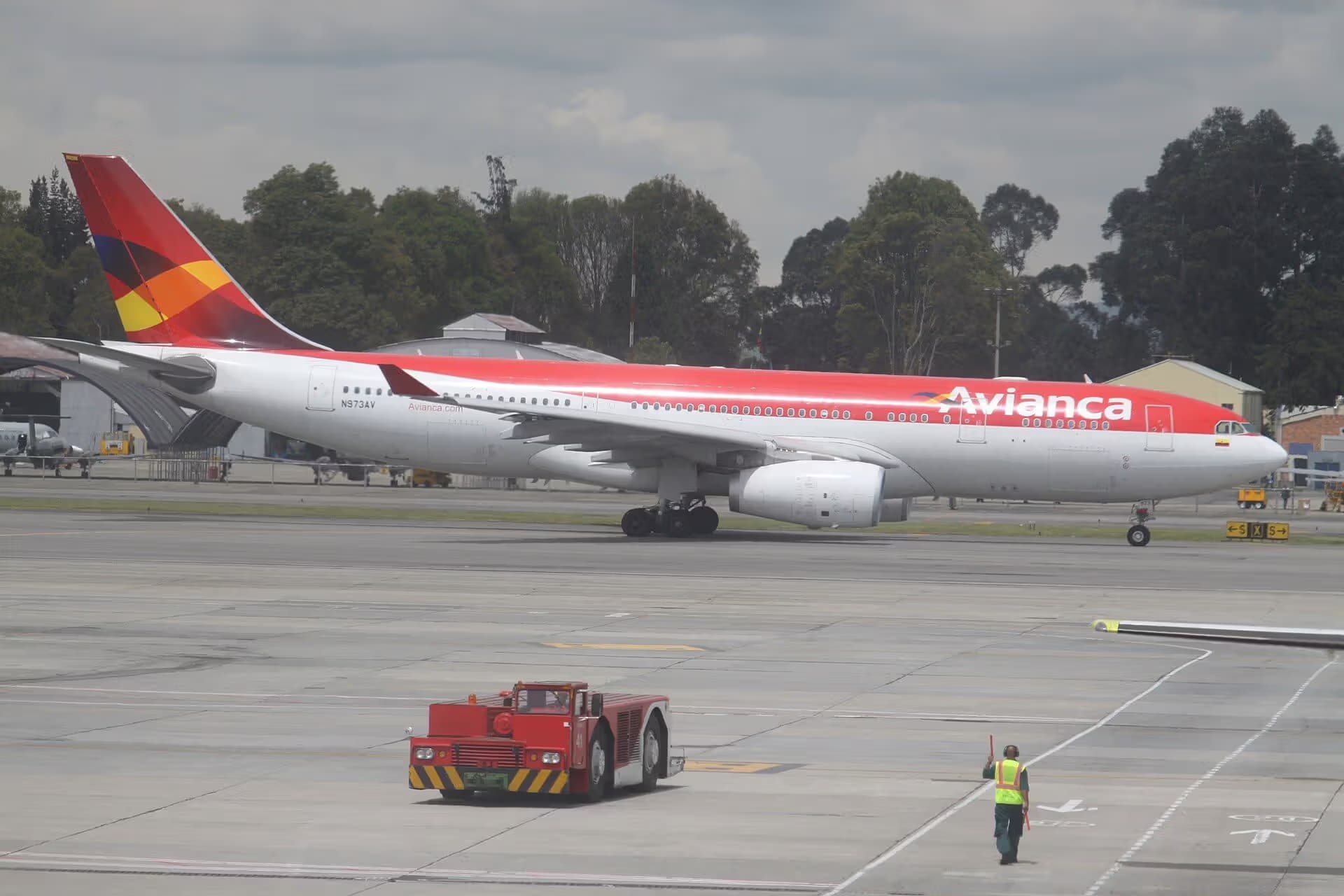 N973AV — Airbus
