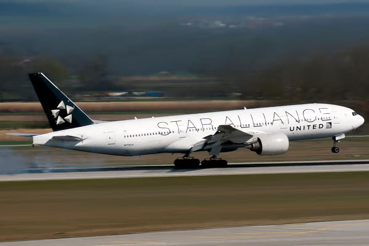 N794UA — Boeing