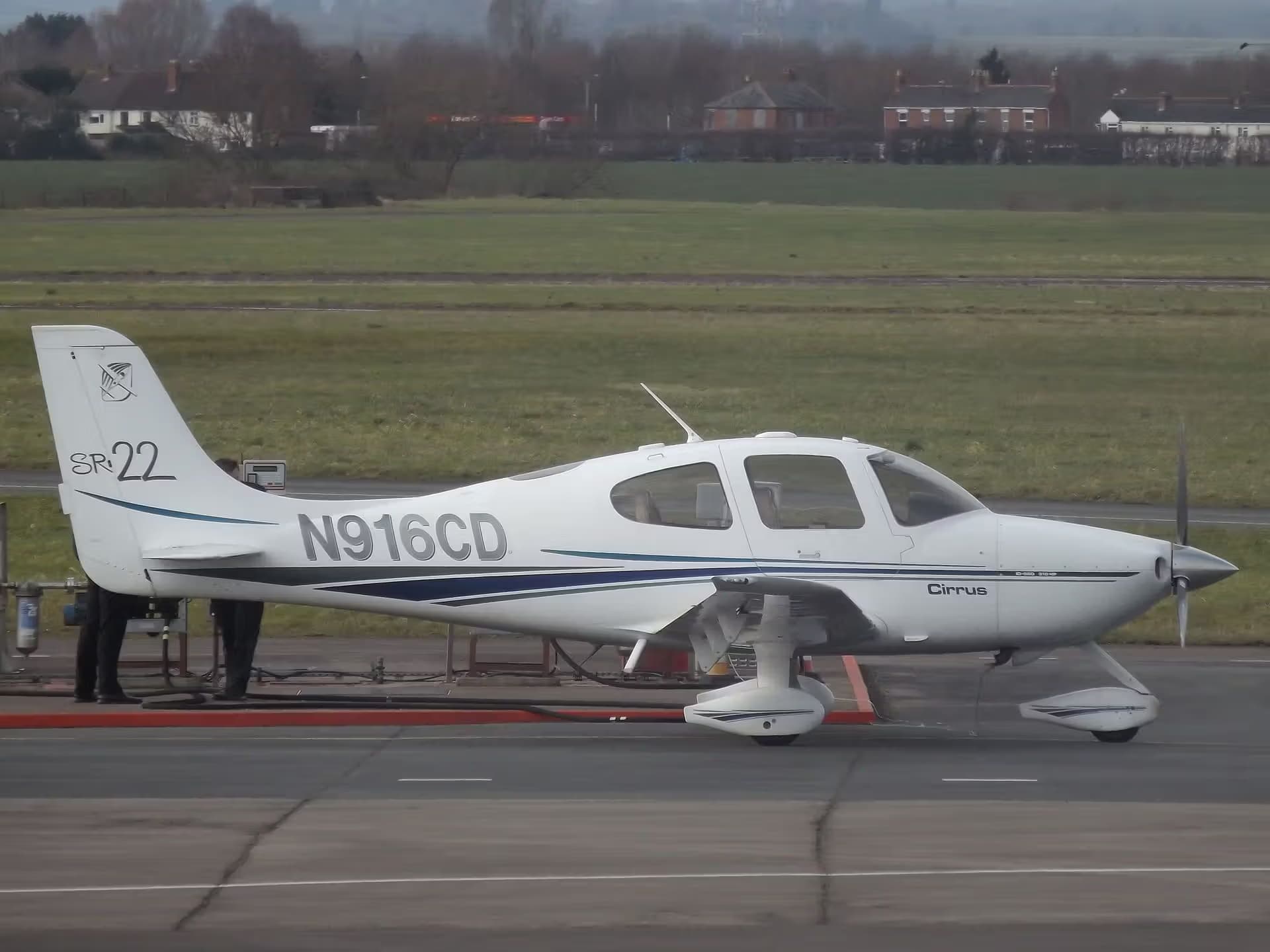 N916CD — Cirrus