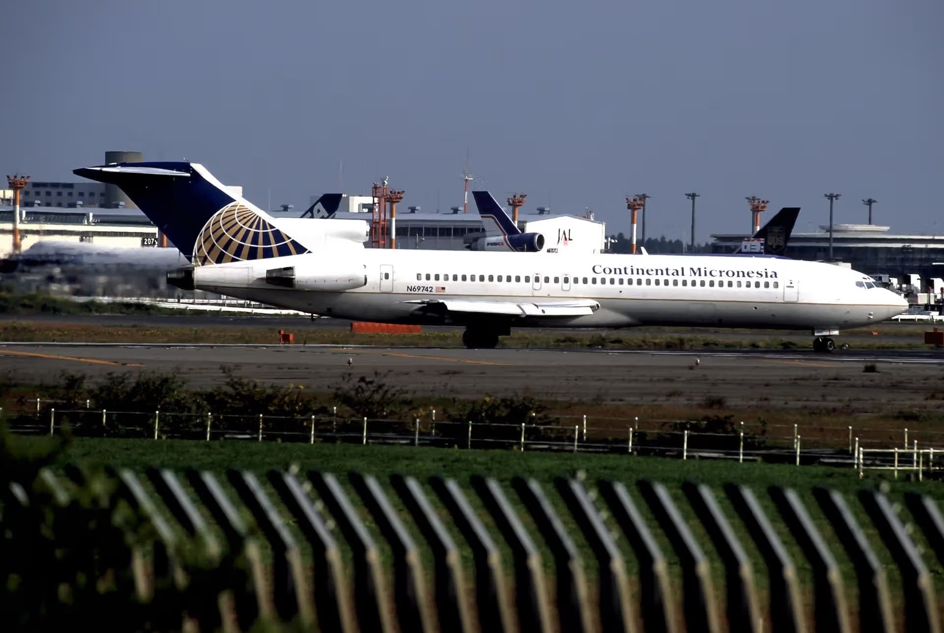 N69742 — Boeing