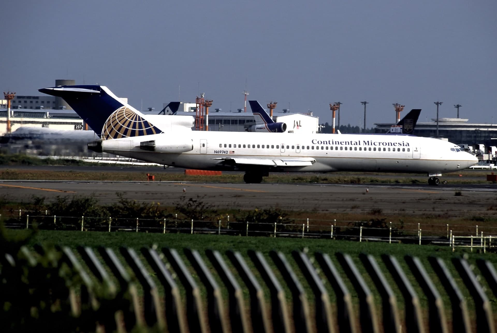 N69742 — Boeing