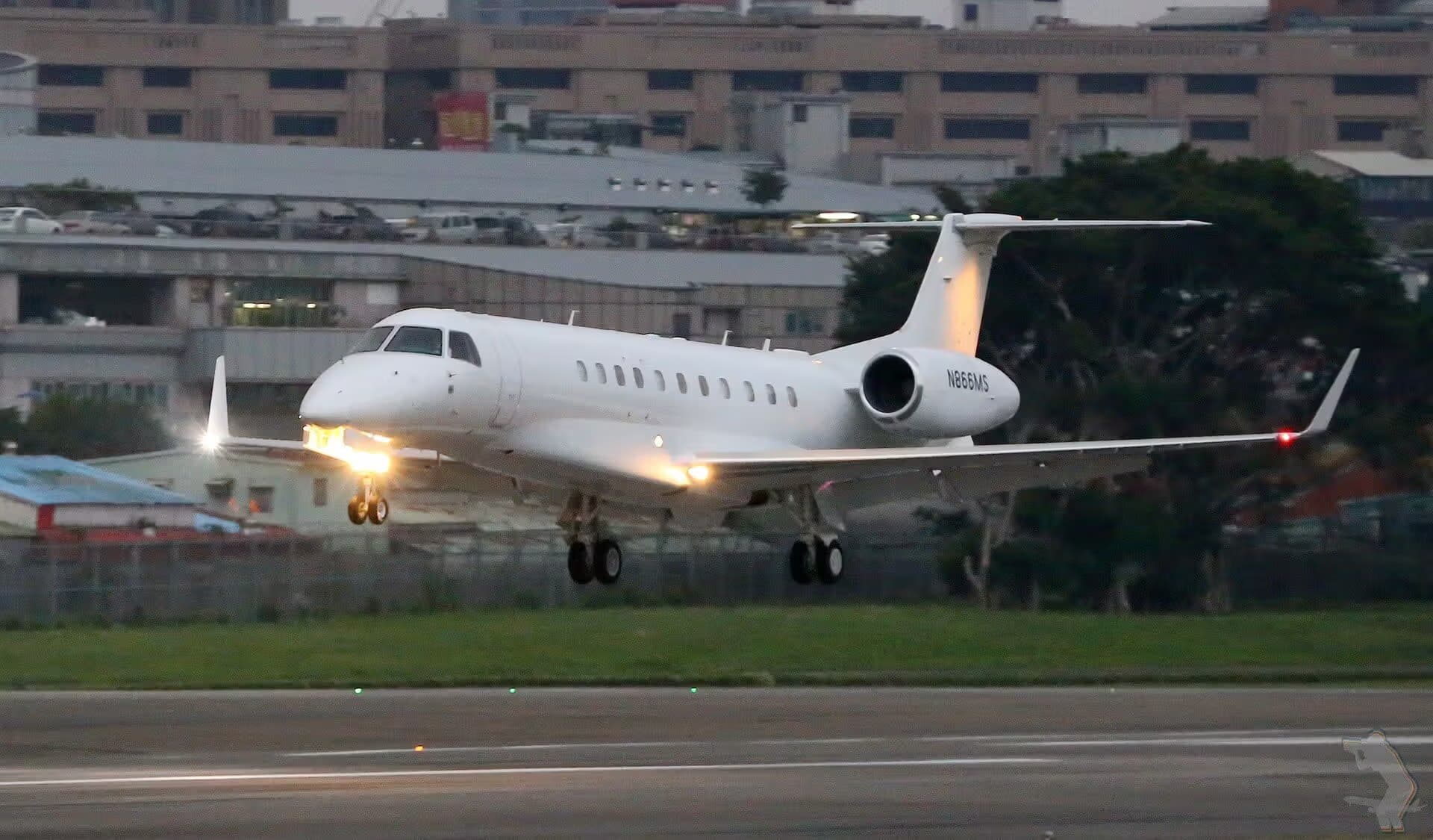 N866MS — Business jet