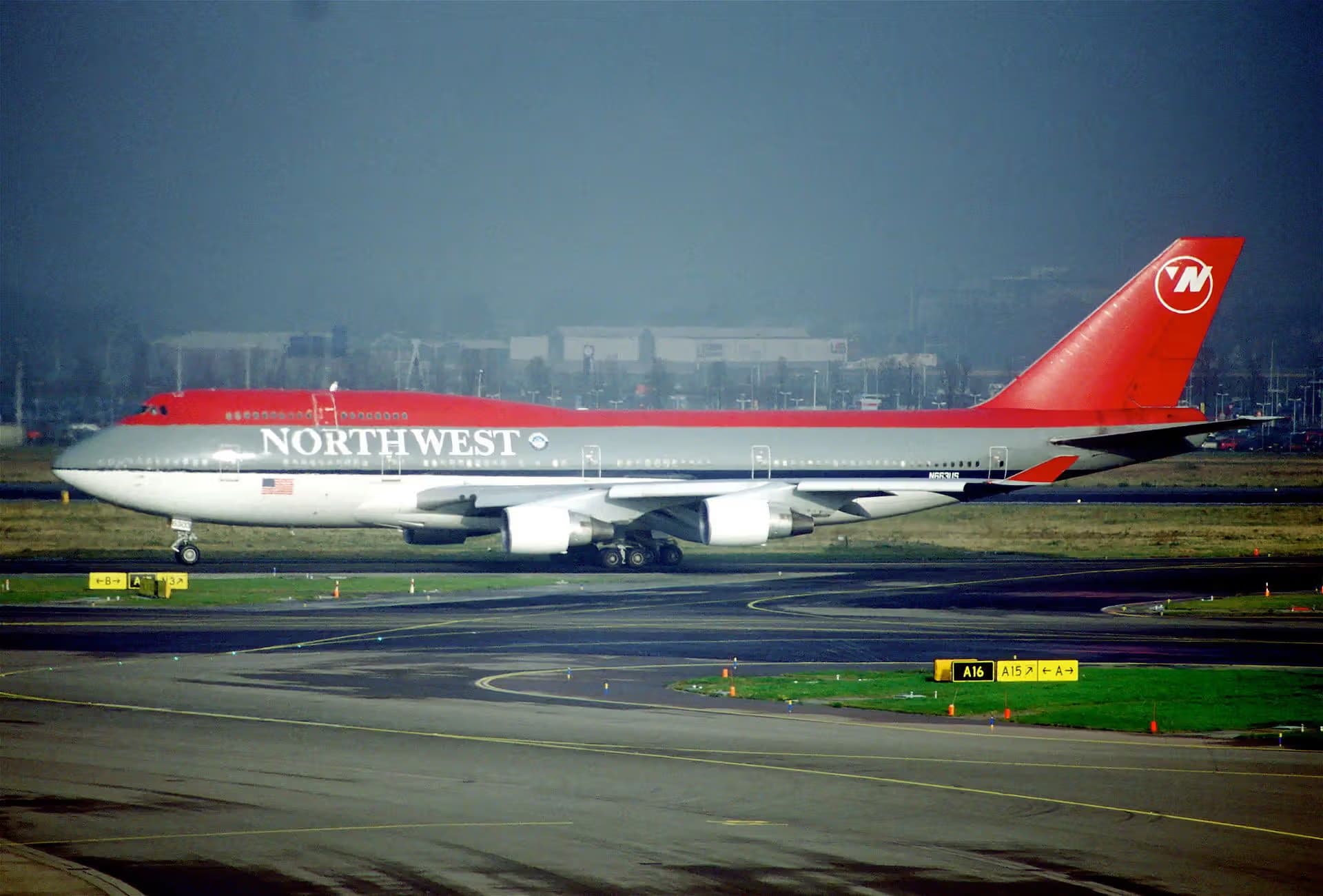 N663US — Boeing