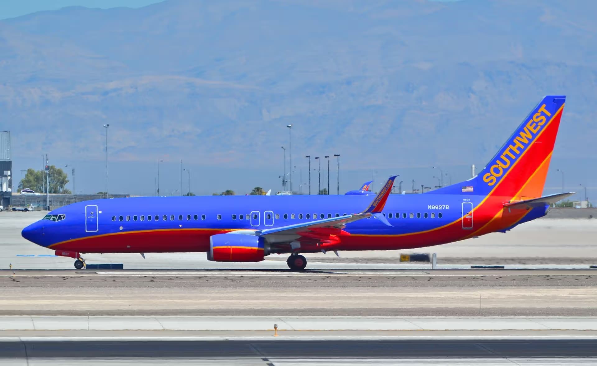 N8627B — Boeing