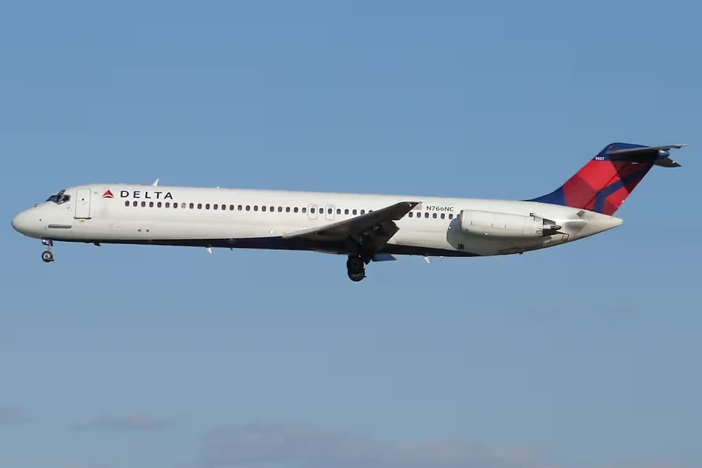 N766NC — Douglas