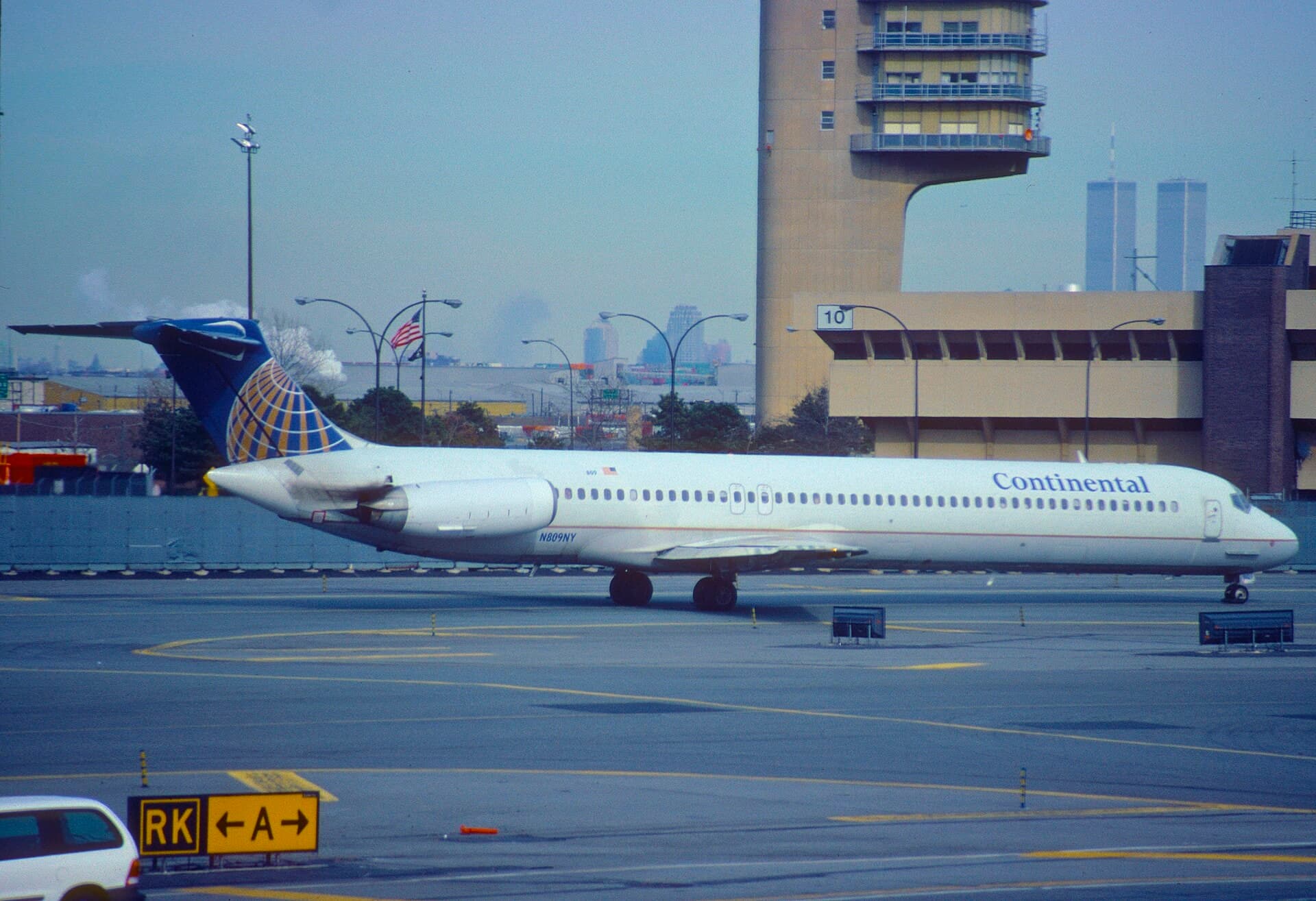 N809NY — Douglas