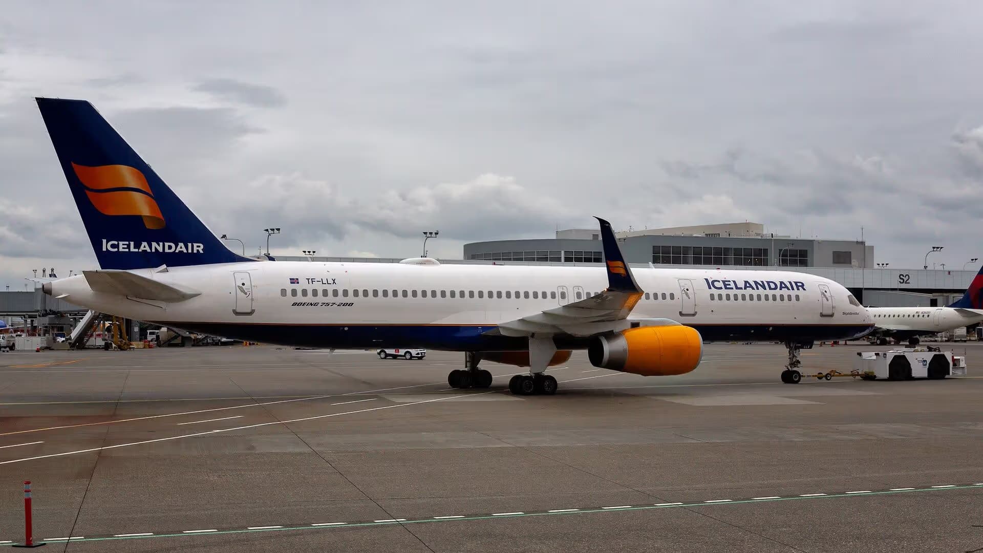 Unidentified — Boeing