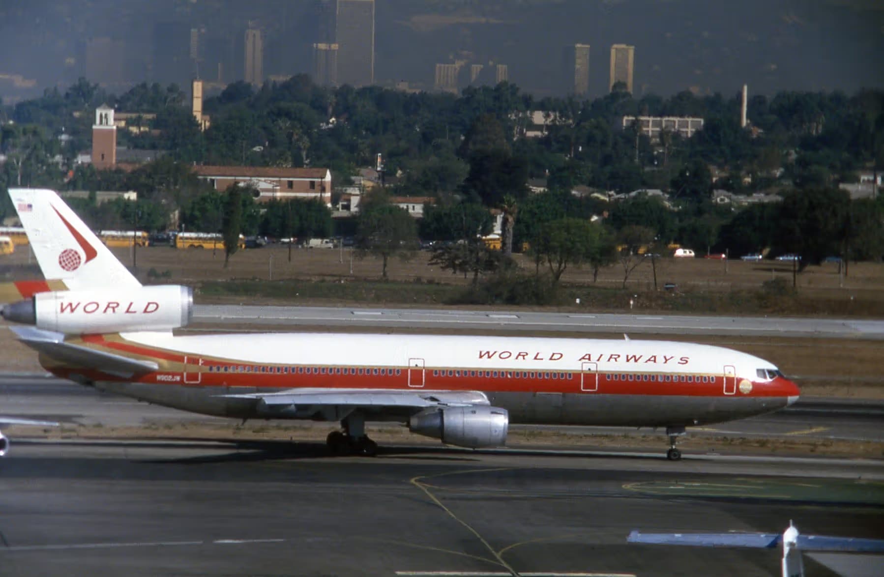 N902JW — Douglas
