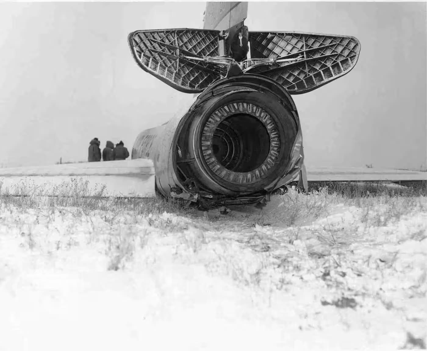 Unidentified — Aircraft