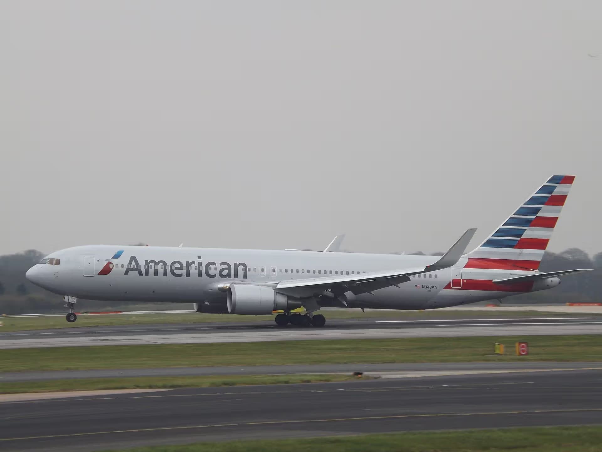 N348AN — Twin-engine aircraft