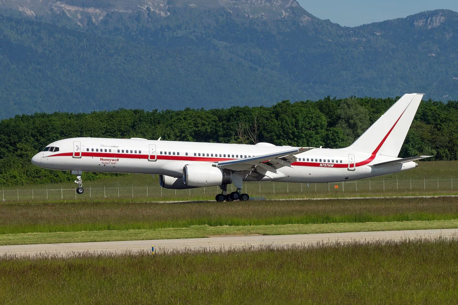 N757HW — Boeing