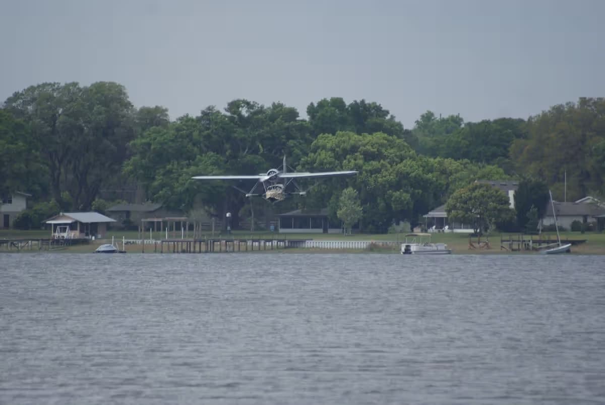 Unidentified — Aircraft