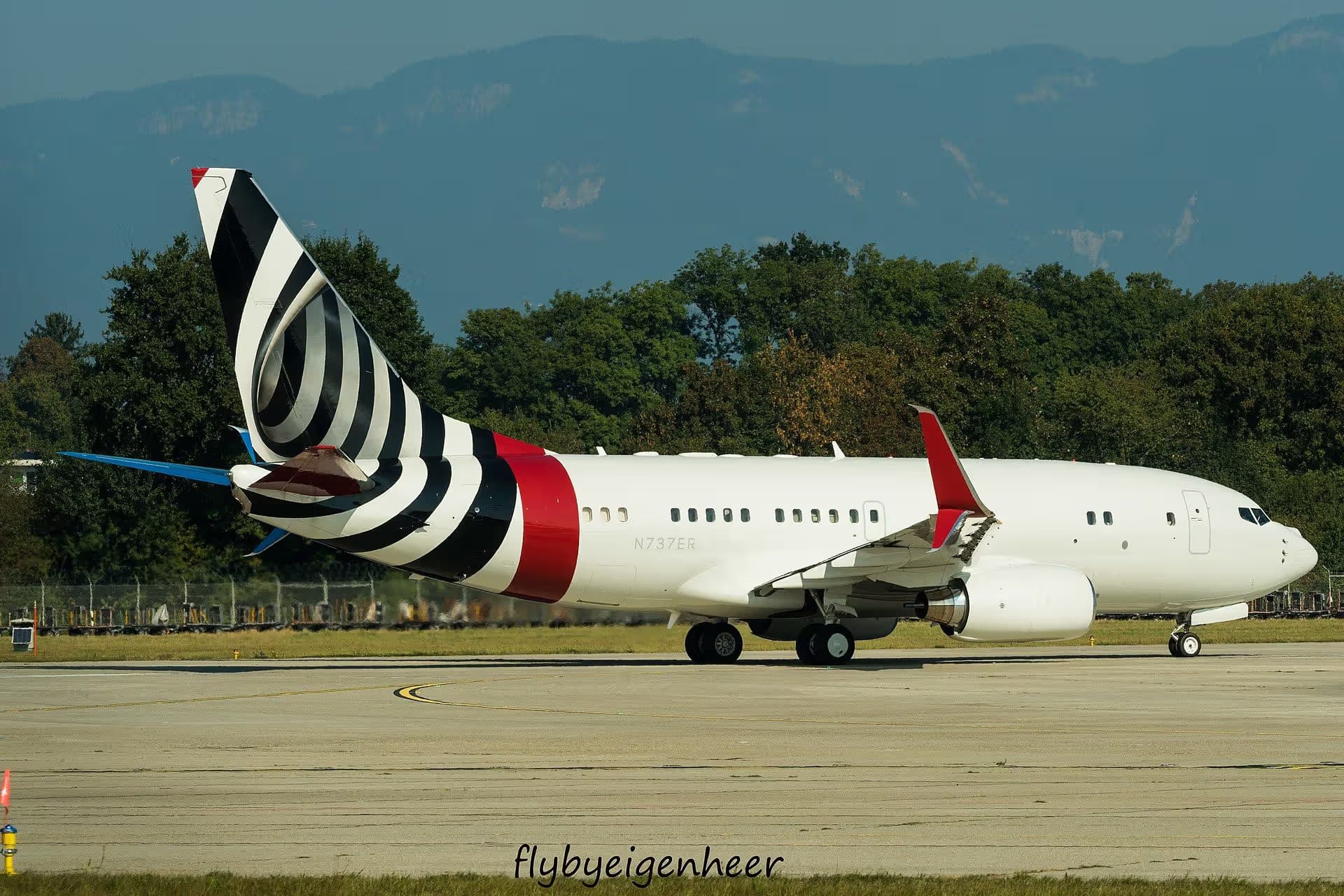 N737ER — Boeing