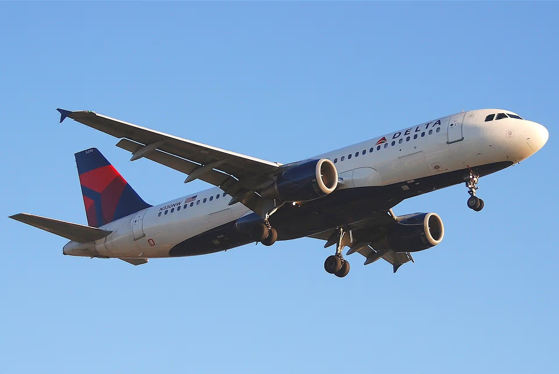 N330NW — Airbus