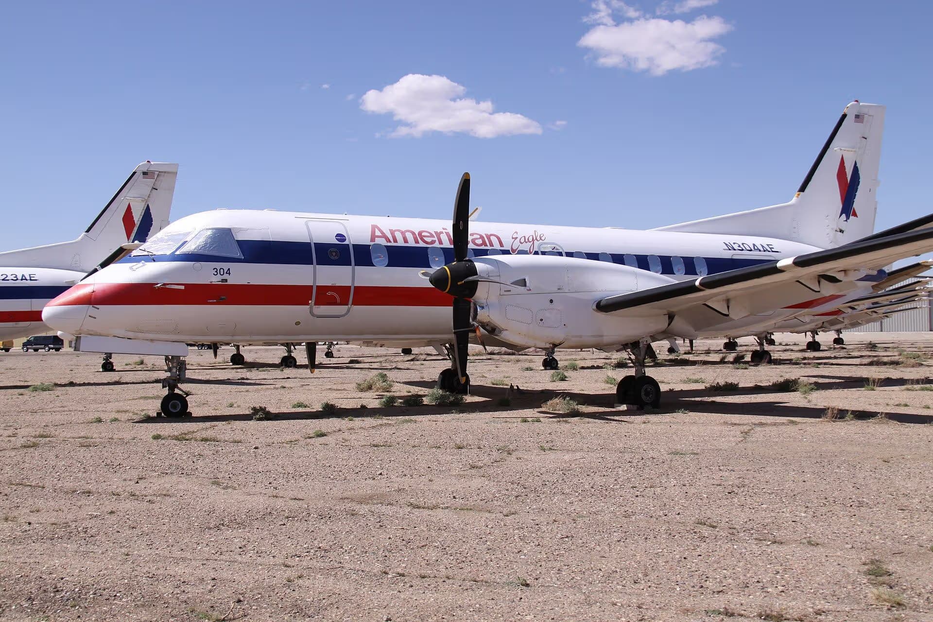 N304AE — Twin-engine aircraft