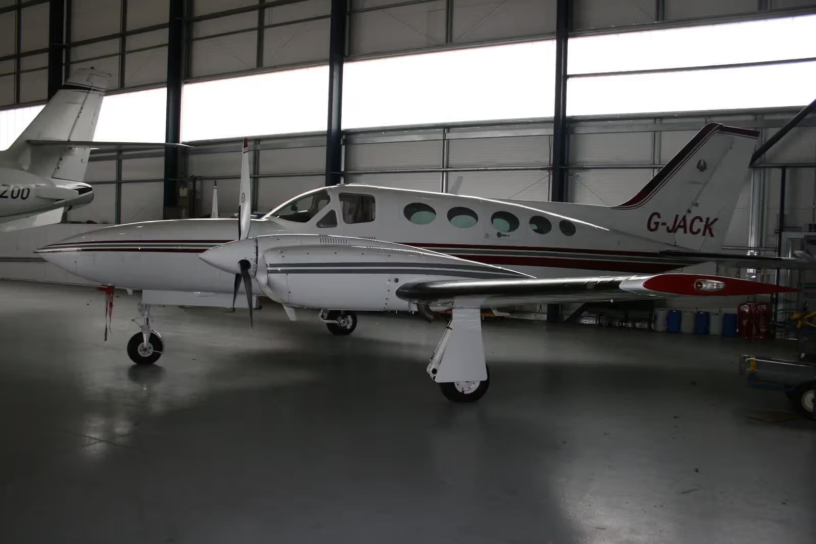 G-JACK — Twin-engine aircraft