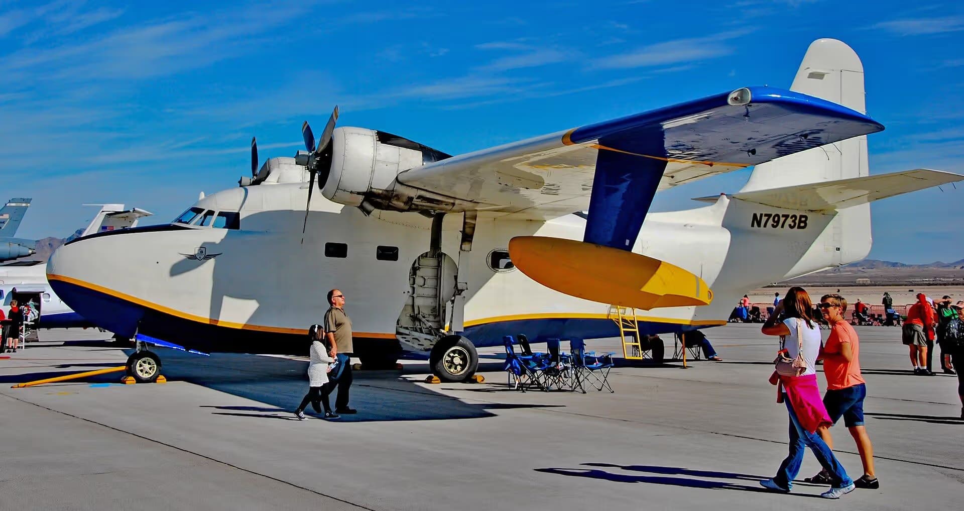 N7973B — Twin-engine aircraft