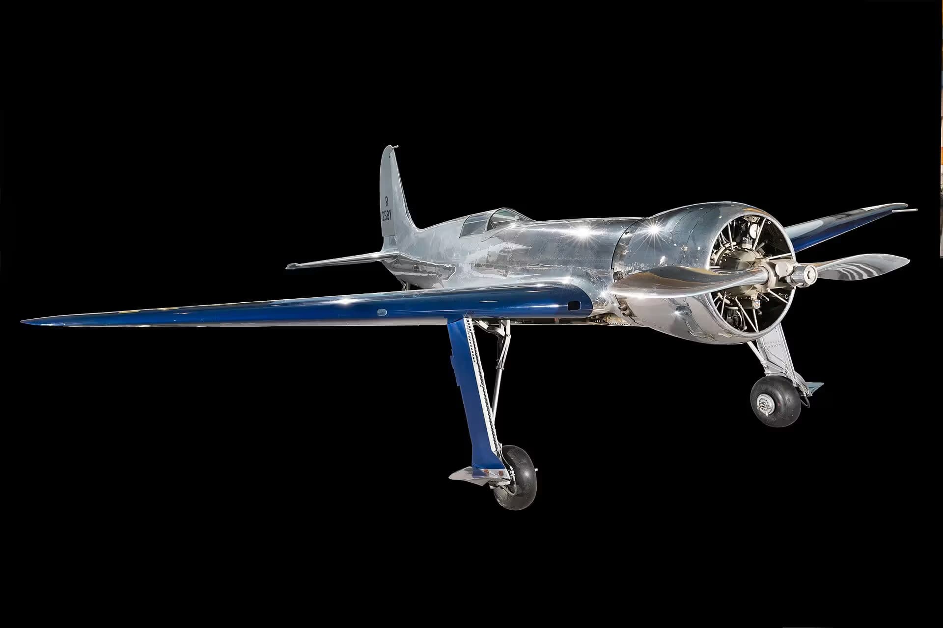 Unidentified — Single-engine aircraft