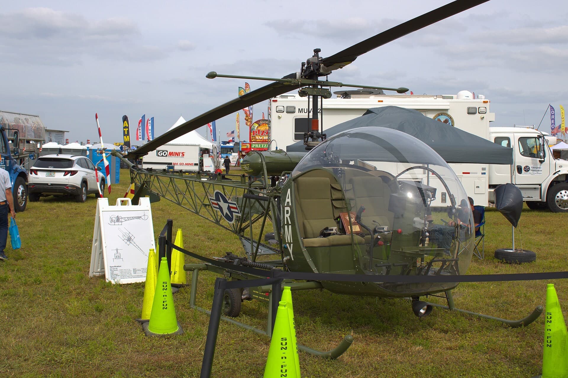 N4250A — Helicopter