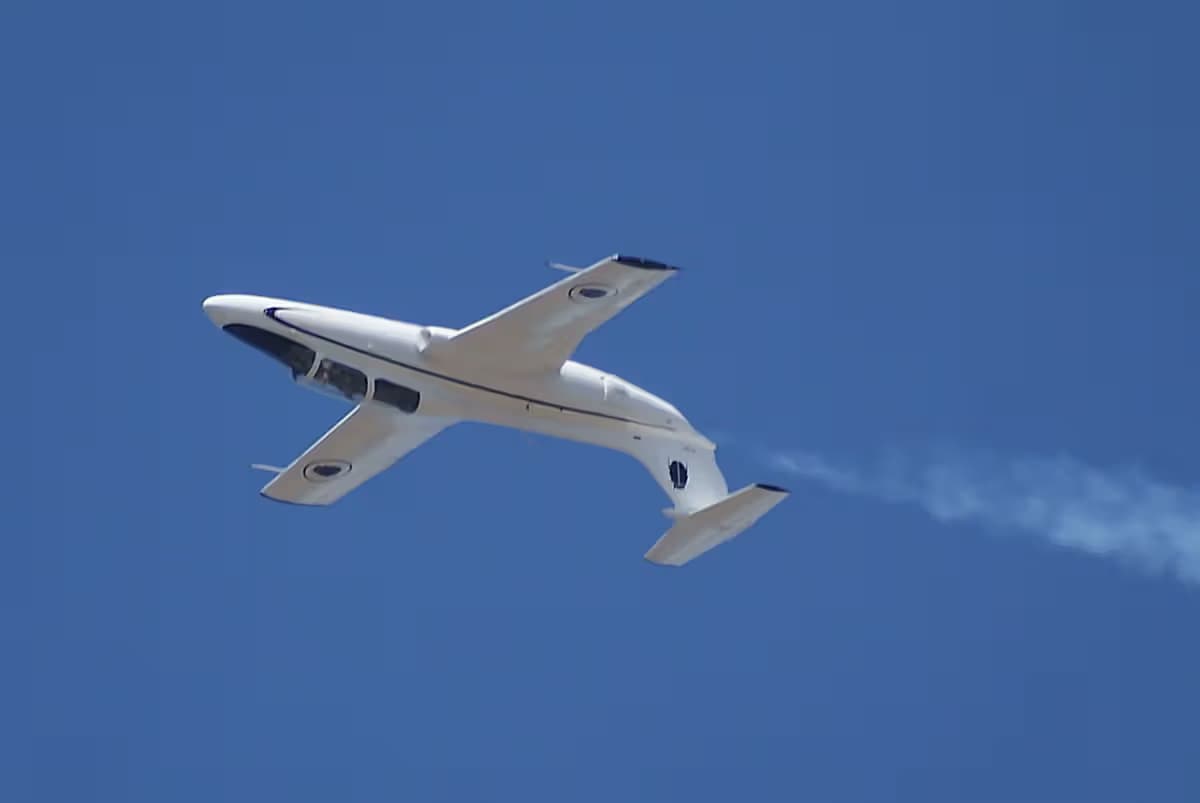 Unidentified — Beechcraft