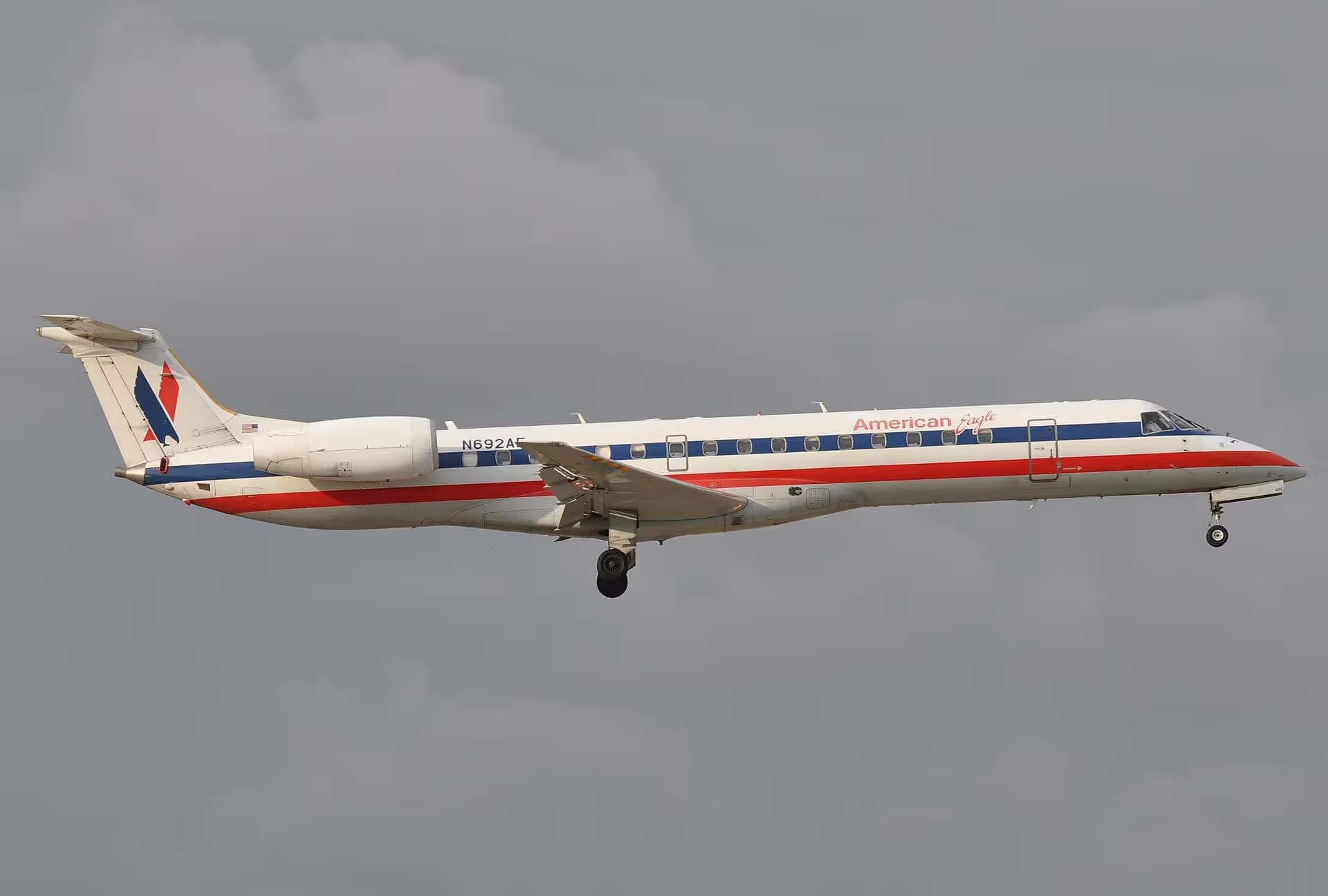 N692AE — Embraer