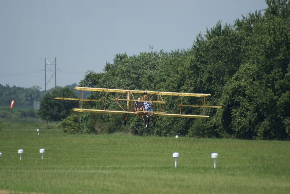 Unidentified — Aircraft