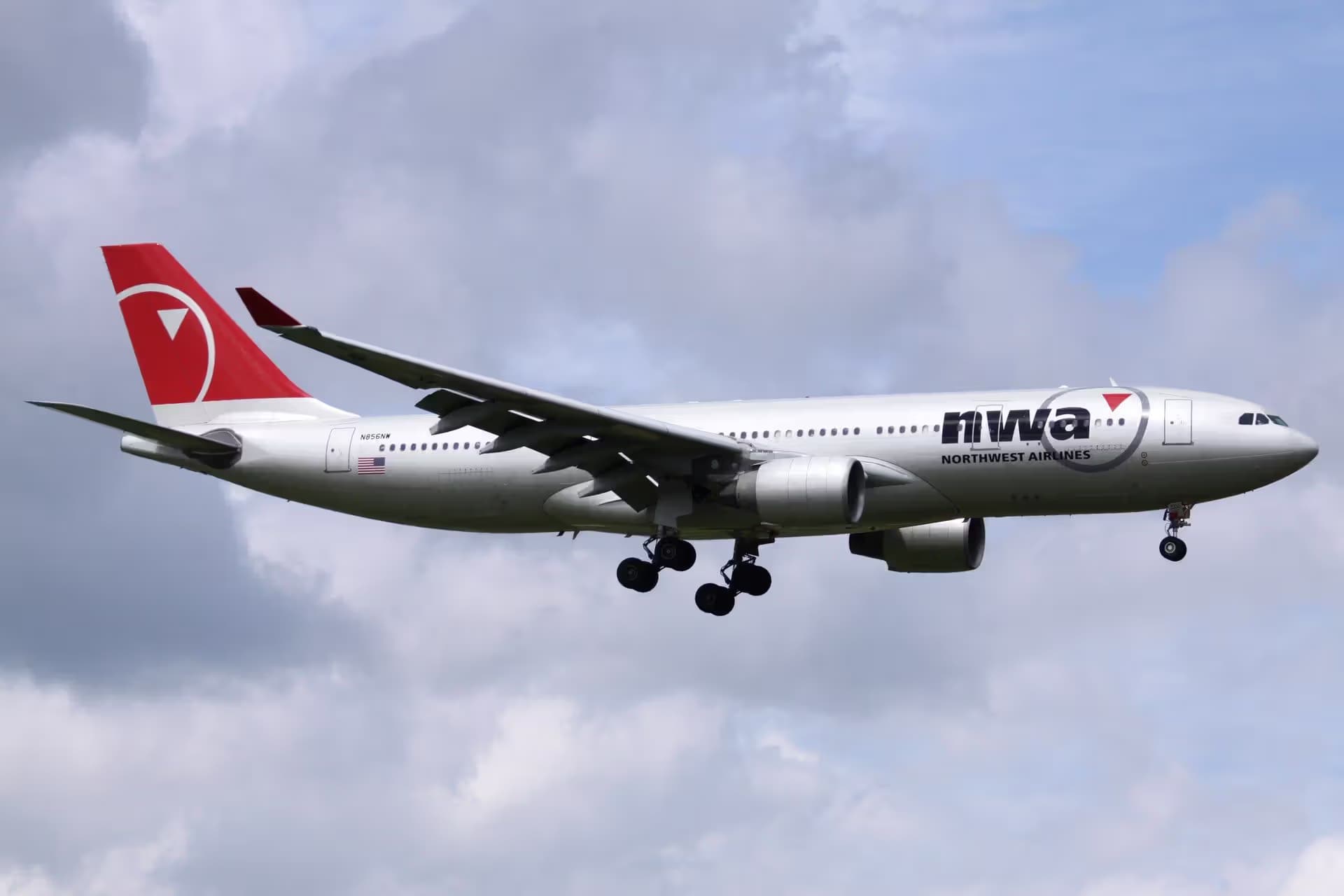 N856NW — Airbus