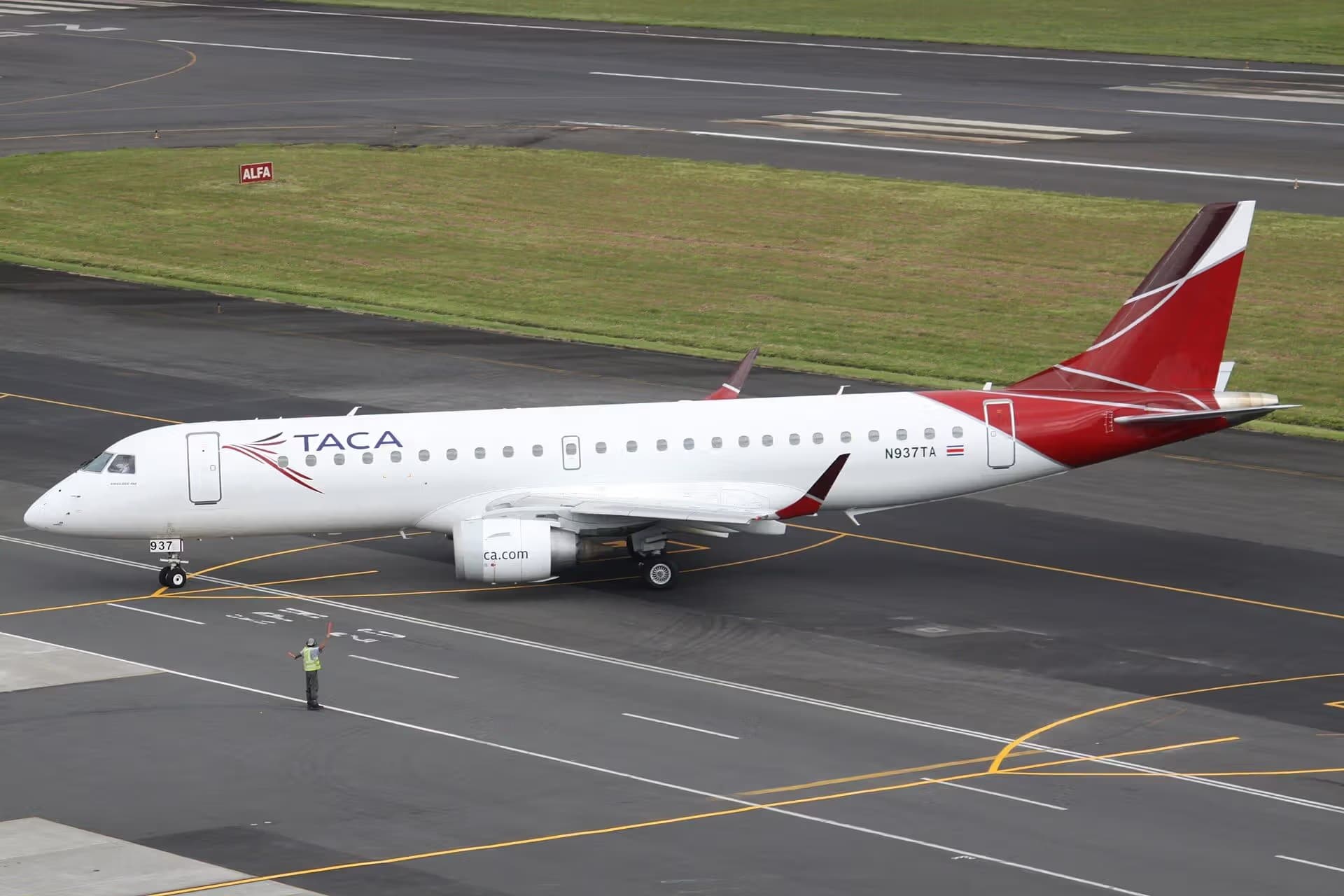 N937TA — Embraer