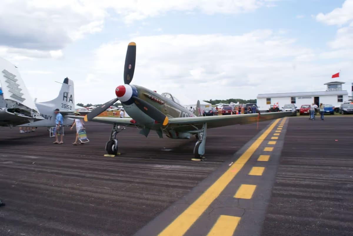 Unidentified — Warbird