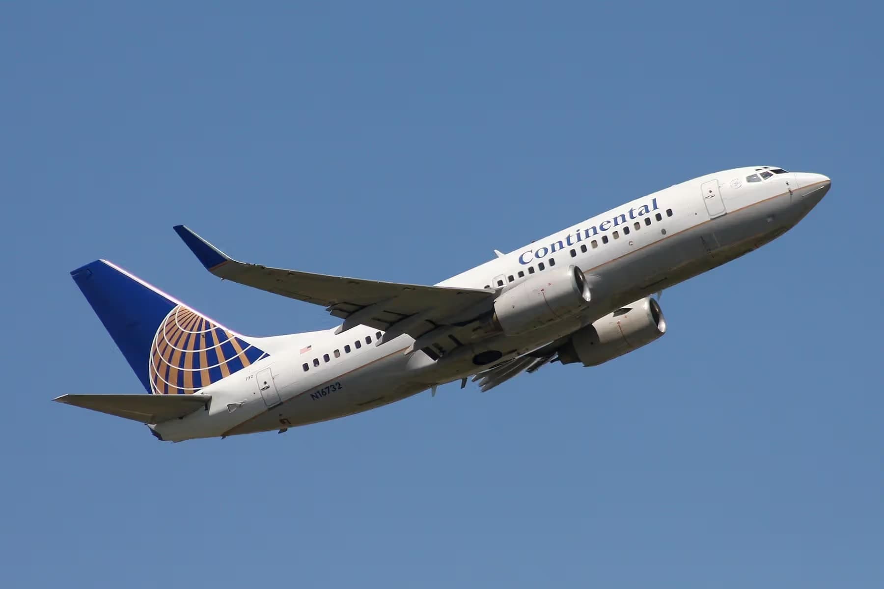 N16732 — Boeing