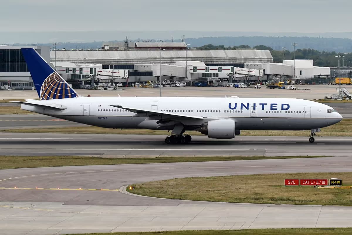 N797UA — Boeing
