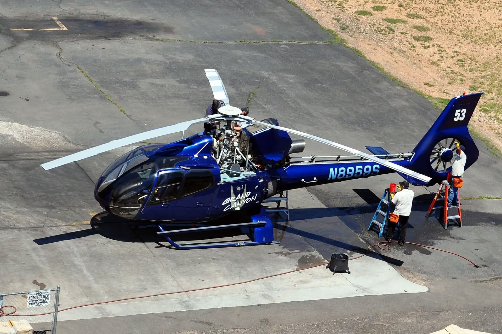 N8959S — Helicopter