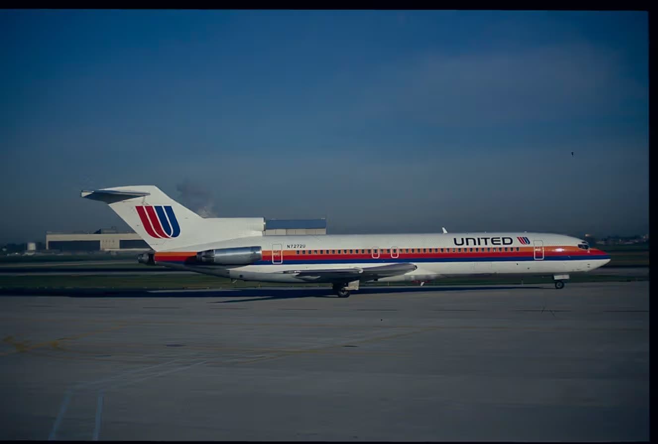 N7272U — Aircraft