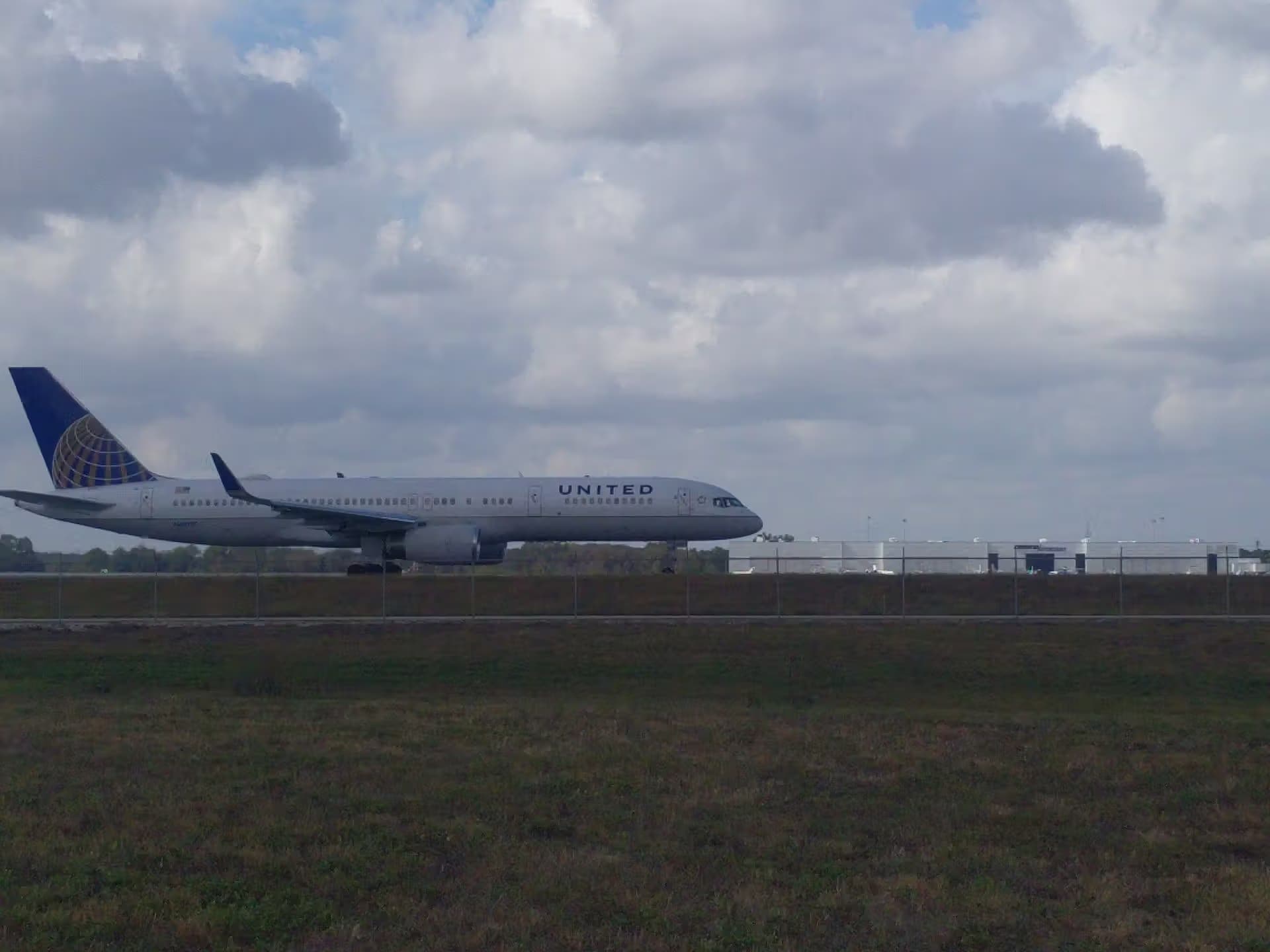N48127 — Twin-engine aircraft