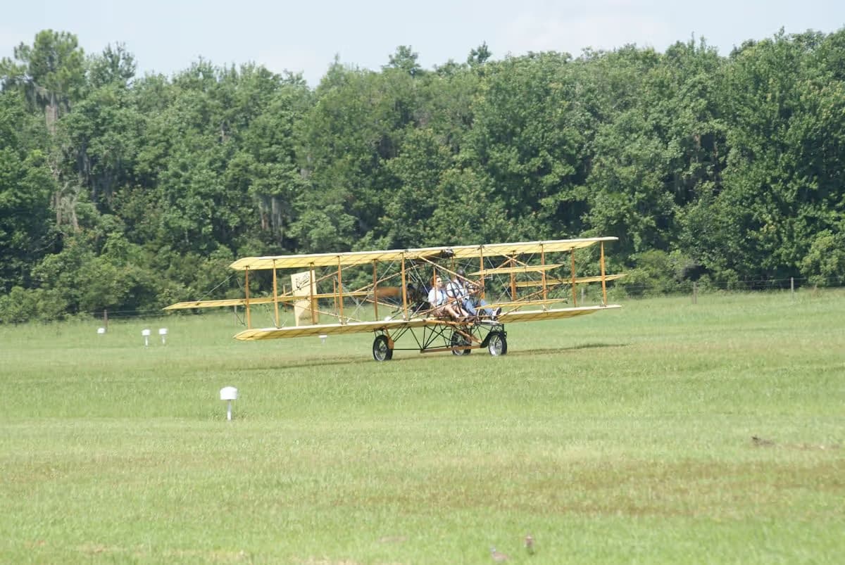 Unidentified — Aircraft