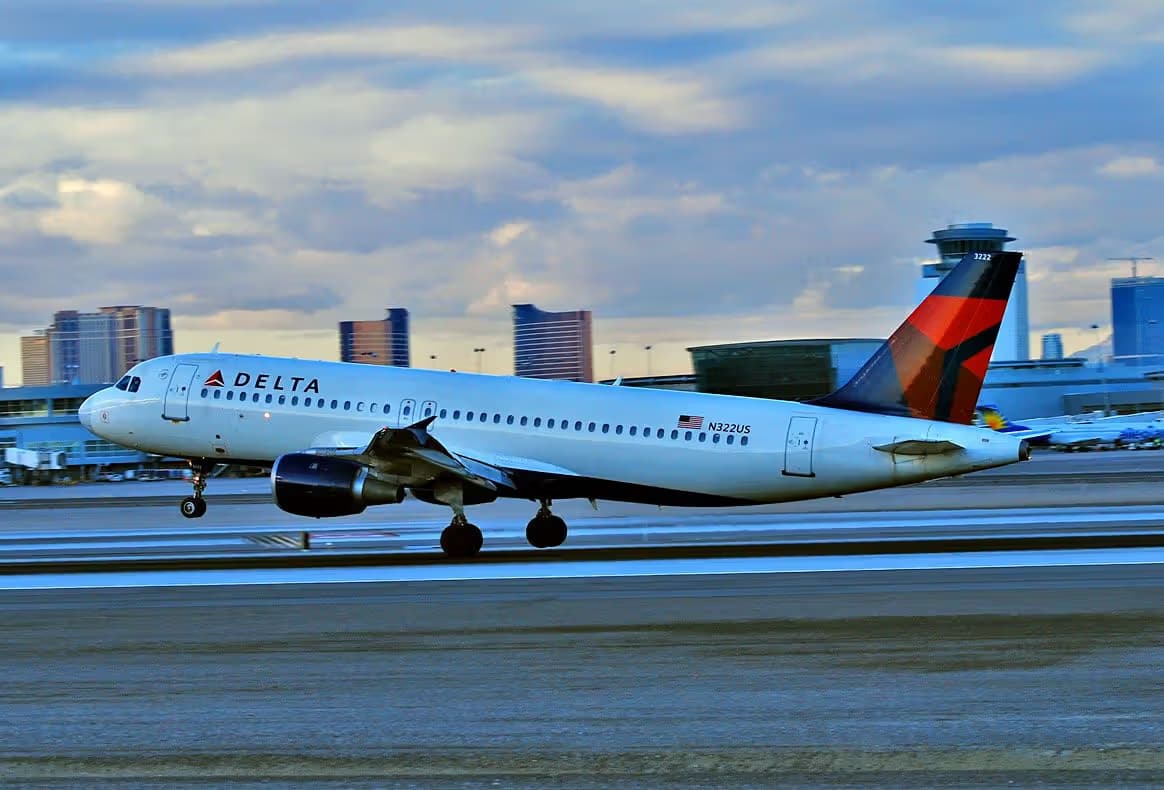 N322US — Airbus