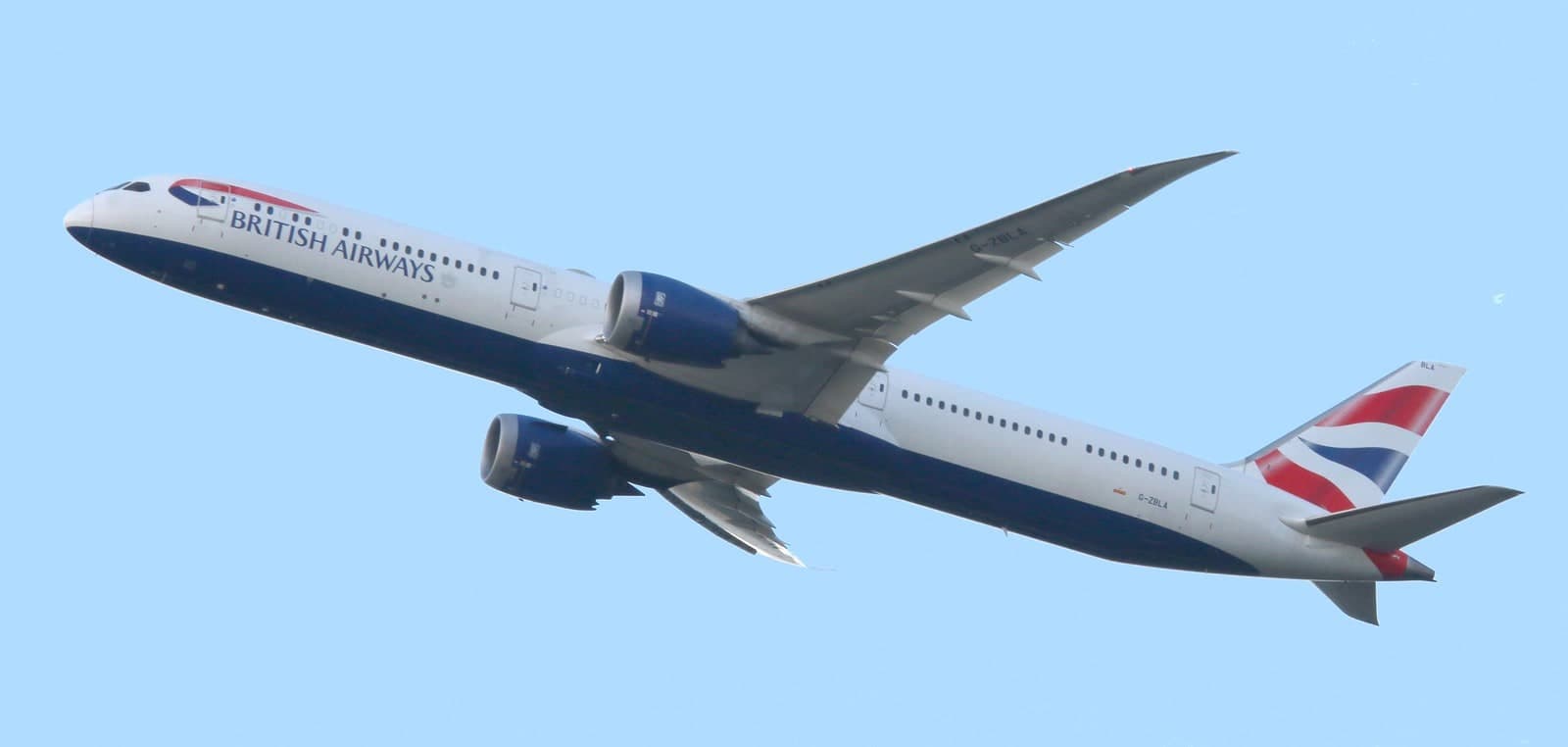 G-ZBLA — Twin-engine aircraft
