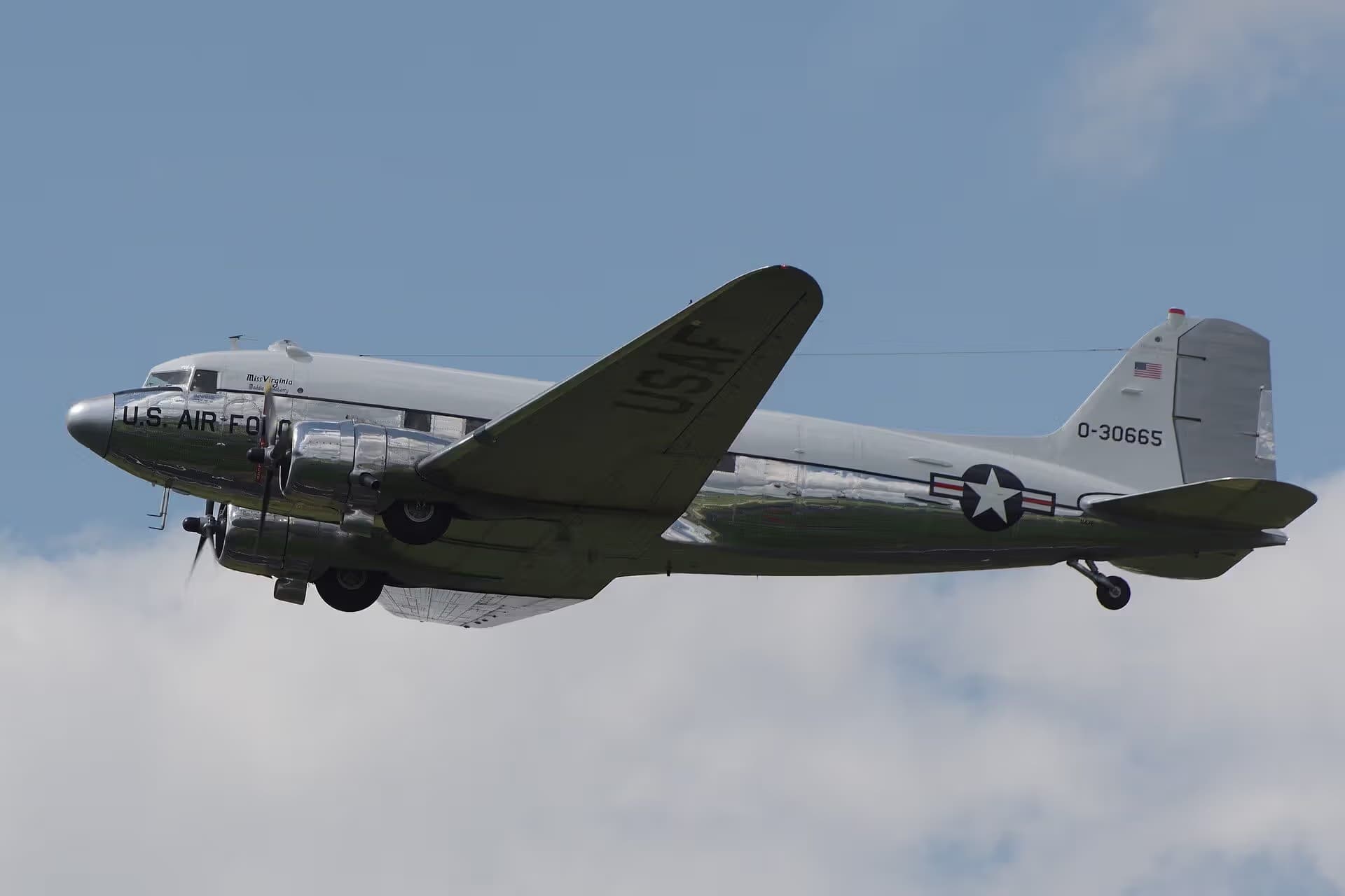 N47E — Douglas