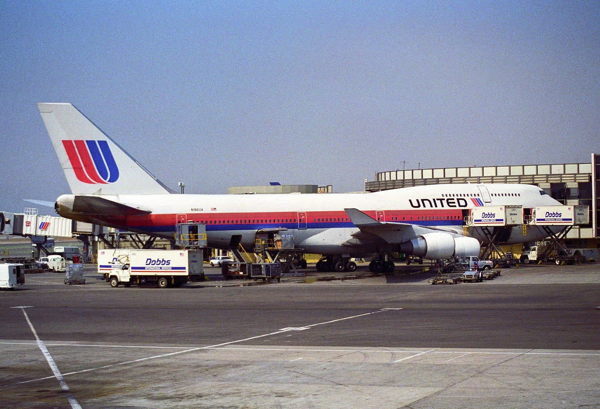 N186UA — Boeing
