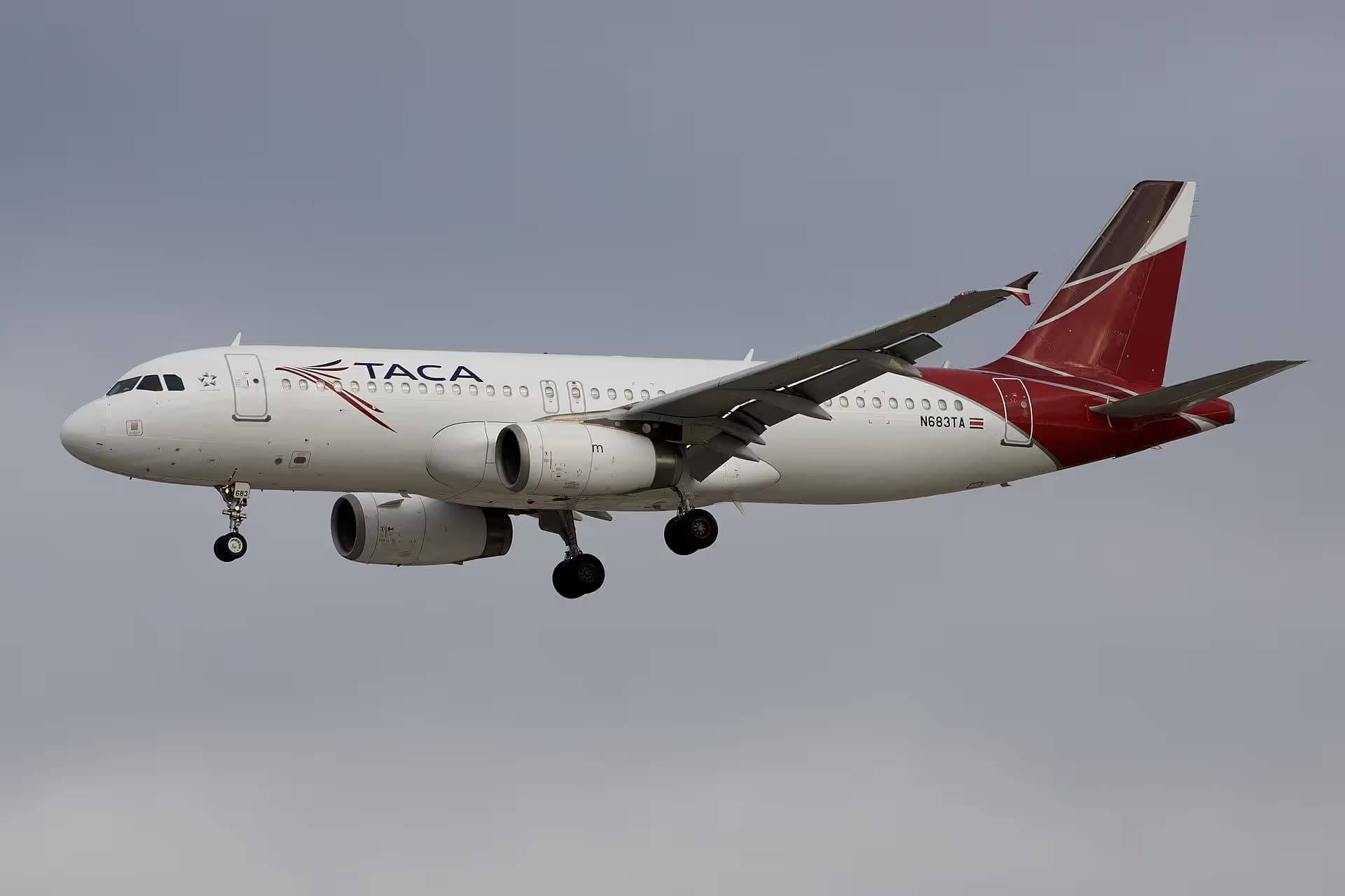 N683TA — Twin-engine aircraft