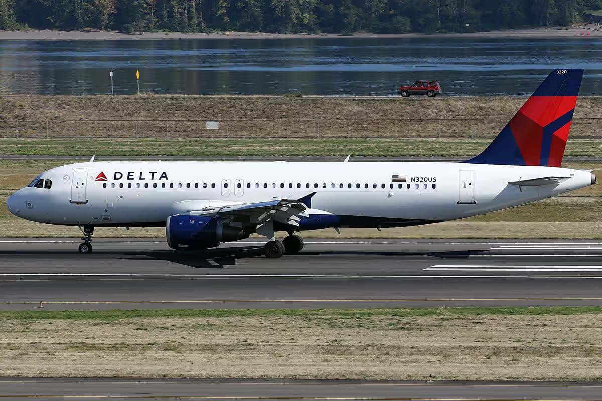 N320US — Airbus