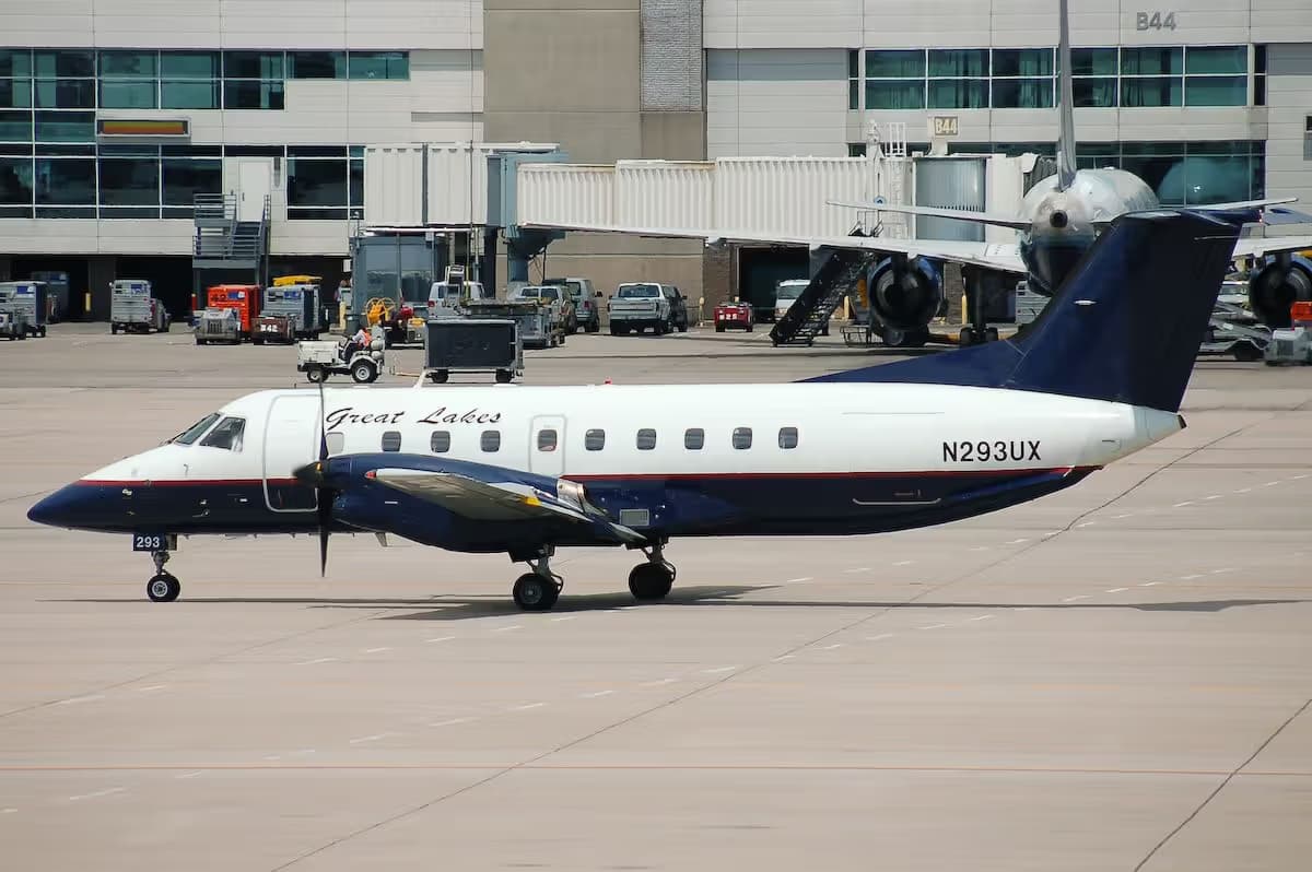 N293UX — Twin-engine aircraft